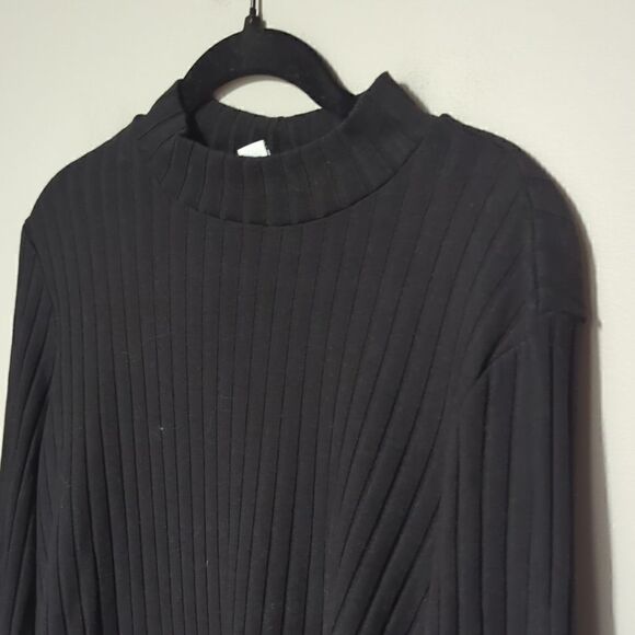 Old Navy Black Mock Turtleneck Long Sleeve Blouse - Picture 2 of 5